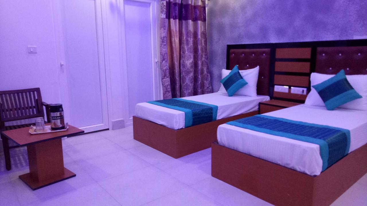 Capital O 13310 Noida Suites Exteriör bild
