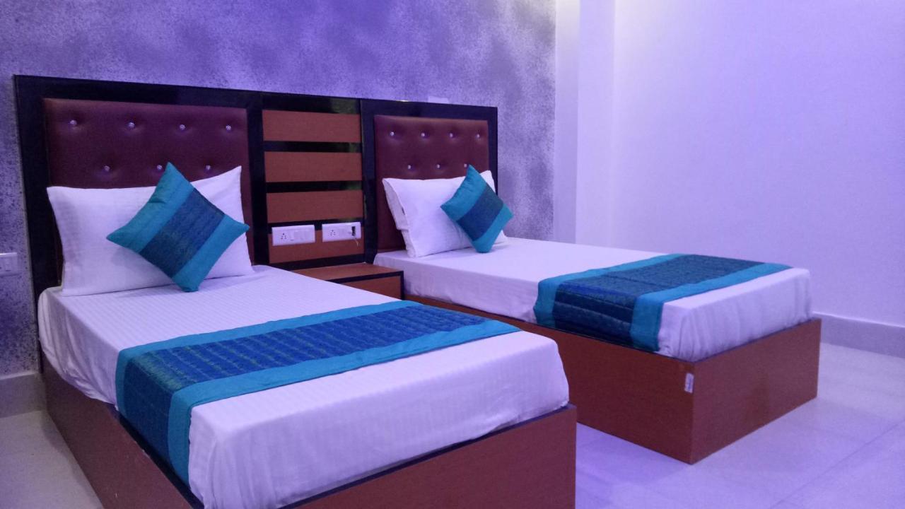 Capital O 13310 Noida Suites Exteriör bild